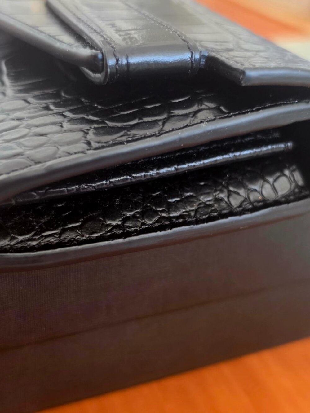 Versace Medusa Wallet, Authentic Exotic-Style, Gold - Picture 7 of 13